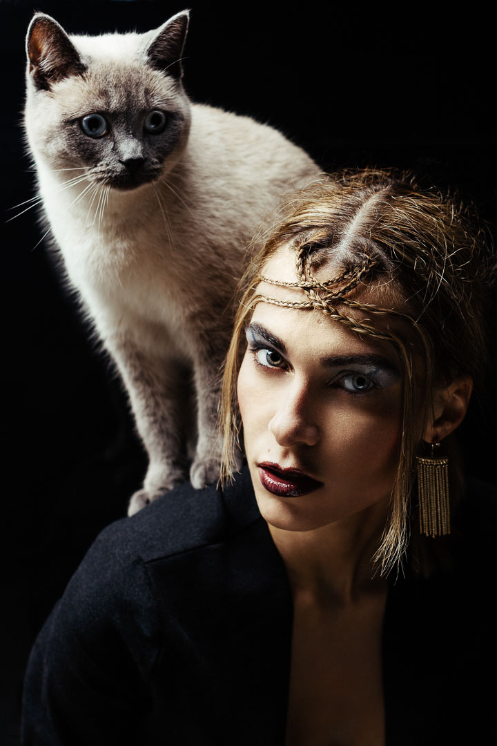 Fashion: Eva Muehlenbeck // Model: Magdalena von Diotti // MUA/ Styling/ ...